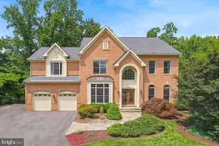 7909 Paloma Ct, Bethesda, MD 20817 - Photo 1