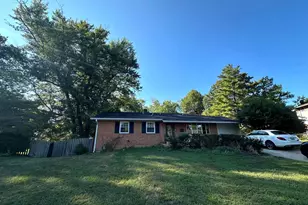 5 Charen Ct, Potomac, MD 20854 - Photo 1