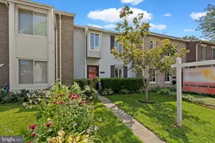 9512 Tippett Ln, Montgomery Village, MD 20886 - Photo 1