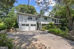 9821 Betteker Ln, Potomac, MD 20854 - Photo 1