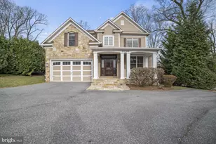 5709 Wilson Ln, Bethesda, MD 20817 - Photo 1
