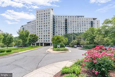 10401 Grosvenor Place #904, Rockville, MD 20852 - Photo 1