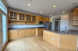 6130 Stonehenge Pl, North Bethesda, MD 20852 - Photo 1