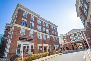 8 Granite Pl, Gaithersburg, MD 20878 - Photo 1