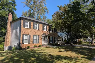 11 Starlight Ct, Potomac, MD 20854 - Photo 1