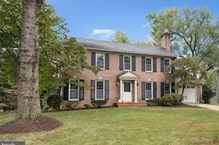 10512 Farnham Dr, Bethesda, MD 20814 - Photo 1