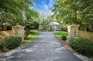 9454 Newbridge Dr, Potomac, MD 20854 - Photo 1