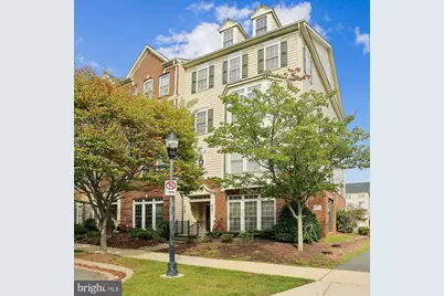 633 Cedar Spring Street #633, Gaithersburg, MD 20877 - Photo 1