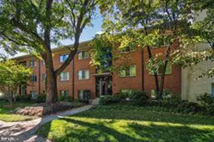 10404 Rockville Pik, Rockville, MD 20852 - Photo 1