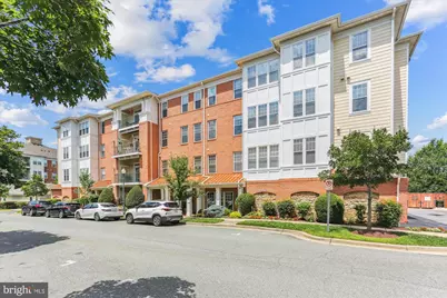 120 Chevy Chase Street #405, Gaithersburg, MD 20878 - Photo 1