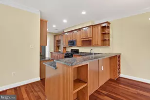 12013 Montrose Park Pl, Rockville, MD 20852 - Photo 8