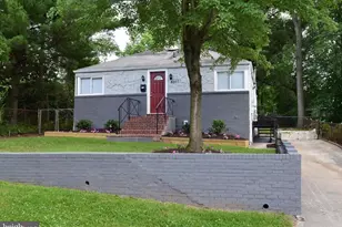 6011 State St, Cheverly, MD 20785 - Photo 1