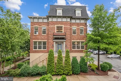 612 Overlook Park #82, Oxon Hill, MD 20745 - Photo 1