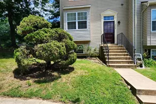 938 Newington Ct, Capitol Heights, MD 20743 - Photo 1