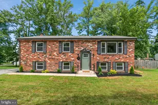 902 E Tantallon Dr, Fort Washington, MD 20744 - Photo 1