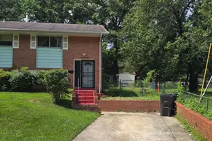 828 Booker Pl, Capitol Heights, MD 20743 - Photo 1