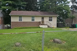 4318 Hartford Hills Dr, Suitland, MD 20746 - Photo 1