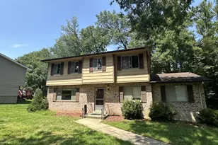 402 Warburton Oaks Dr, Fort Washington, MD 20744 - Photo 1