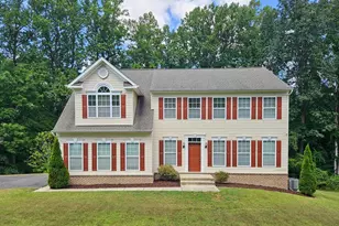 8401 Hollow Tree Ln, Upper Marlboro, MD 20772 - Photo 1