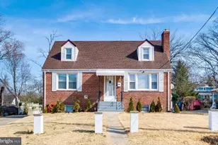 121 Onondaga Dr, Oxon Hill, MD 20745 - Photo 1