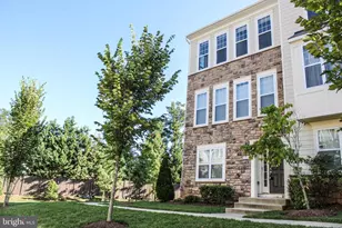 9914 Wood Edge Wy, Lanham, MD 20706 - Photo 1