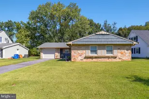 12418 Kensington Ln, Bowie, MD 20715 - Photo 1