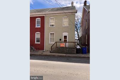 16 S Locust Street, Hagerstown, MD 21740 - Photo 1