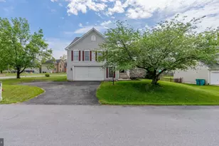 11400 Rolling Green Pl, Hagerstown, MD 21742 - Photo 1