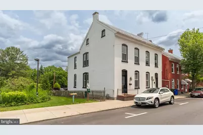 52 E Baltimore Street, Hagerstown, MD 21740 - Photo 1