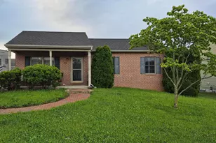 344 Dayspring Ln, Hagerstown, MD 21742 - Photo 1