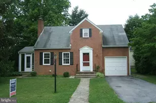 341 E Irvin Ave, Hagerstown, MD 21742 - Photo 1