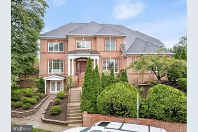 5242 Yorktown Boulevard, Arlington, VA 22207 - Photo 1
