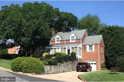6201 18th Road N, Arlington, VA 22205 - Photo 1