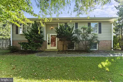 2205 S Grant Street, Arlington, VA 22202 - Photo 1