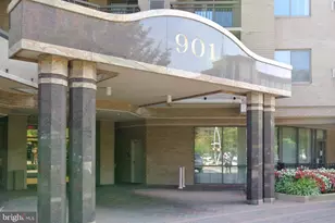 901 N Monroe St, Arlington, VA 22201 - Photo 1
