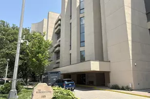 1101 S Arlington Ridge Rd, Arlington, VA 22202 - Photo 1