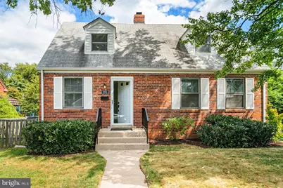 2301 N Edison Street, Arlington, VA 22207 - Photo 1
