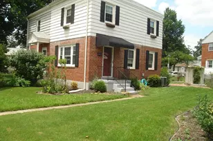 2621 S Four Mile Run Dr, Arlington, VA 22206 - Photo 1