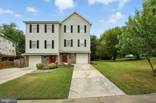 2134 S Lowell St, Arlington, VA 22204 - Photo 1