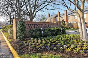 2616 S Arlington Mill Dr, Arlington, VA 22206 - Photo 1