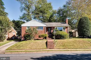 869 Patrick Henry Dr, Arlington, VA 22205 - Photo 1