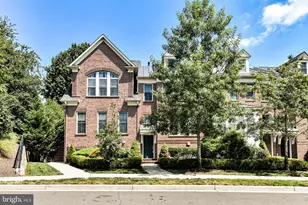 3537 S Four Mile Run Dr, Arlington, VA 22206 - Photo 1