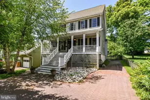 2214 N Lexington Street N, Arlington, VA 22205 - Photo 1