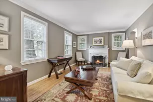 900 N Livingston Street N, Arlington, VA 22205 - Photo 1