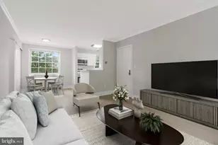 1724 W Abingdon Dr, Alexandria, VA 22314 - Photo 1