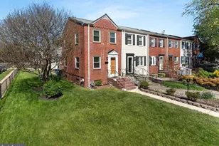 733 S Fayette St, Alexandria, VA 22314 - Photo 1