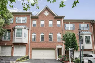 440 Clayton Ln, Alexandria, VA 22304 - Photo 1