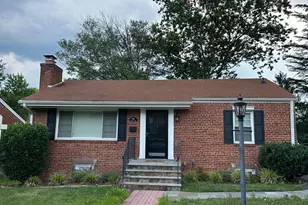 304 Moncure Dr, Alexandria, VA 22314 - Photo 1