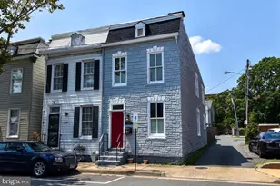 518 N Patrick St, Alexandria, VA 22314 - Photo 1