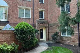 1109 N Pitt St, Alexandria, VA 22314 - Photo 1